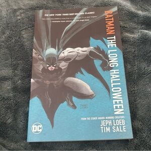 Batman: The Long Halloween (DC Comics 2011)